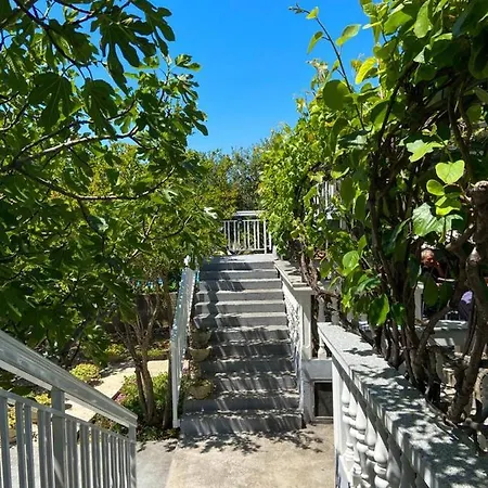 Bolero - Obiteljski Odmor * וודיצה