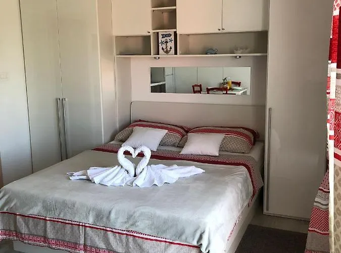 Bolero - Obiteljski Odmor Appartamento Vodice