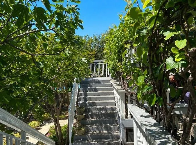 Bolero - Obiteljski Odmor * Vodice