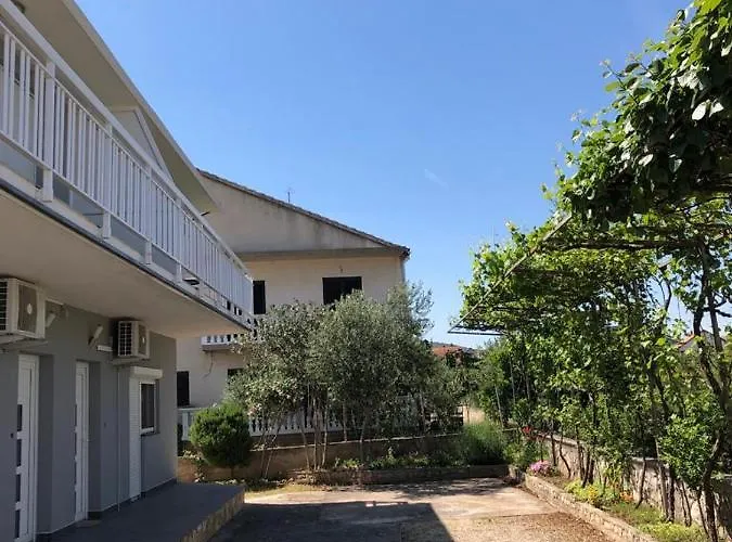 Bolero - Obiteljski Odmor *