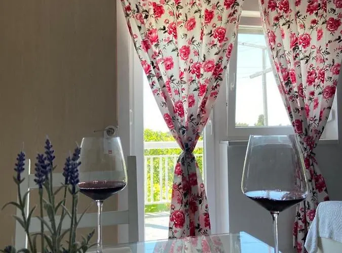 Bolero - Obiteljski Odmor Vodice