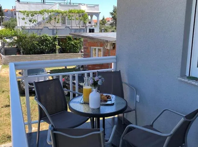 Bolero - Obiteljski Odmor *