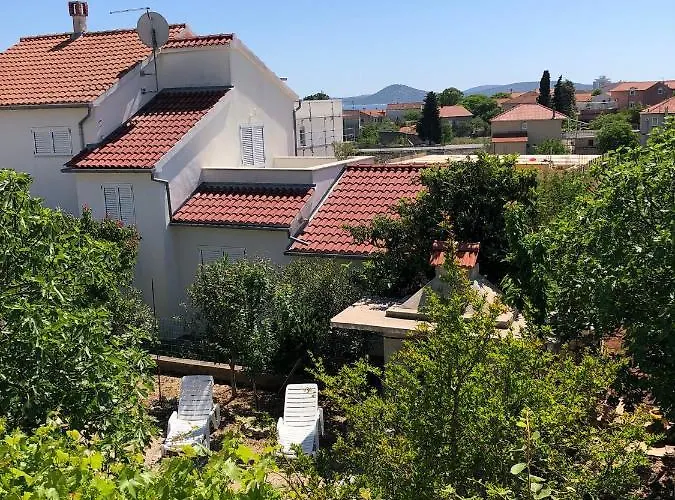 Bolero - Obiteljski Odmor * Vodice